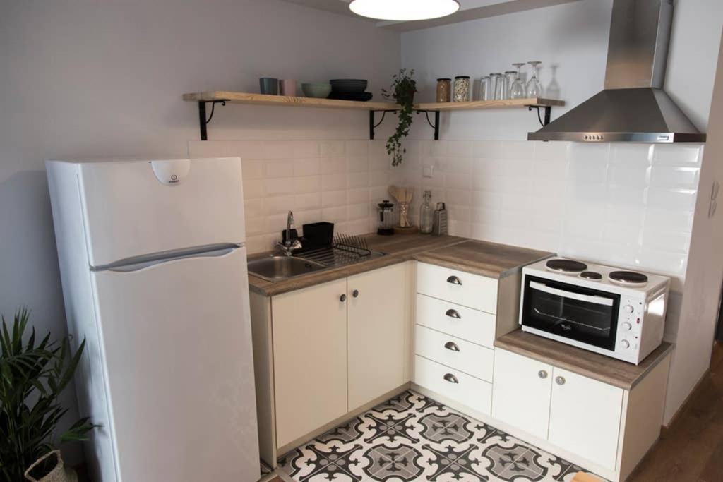 Lord Byron Apartment Preveza Exterior photo